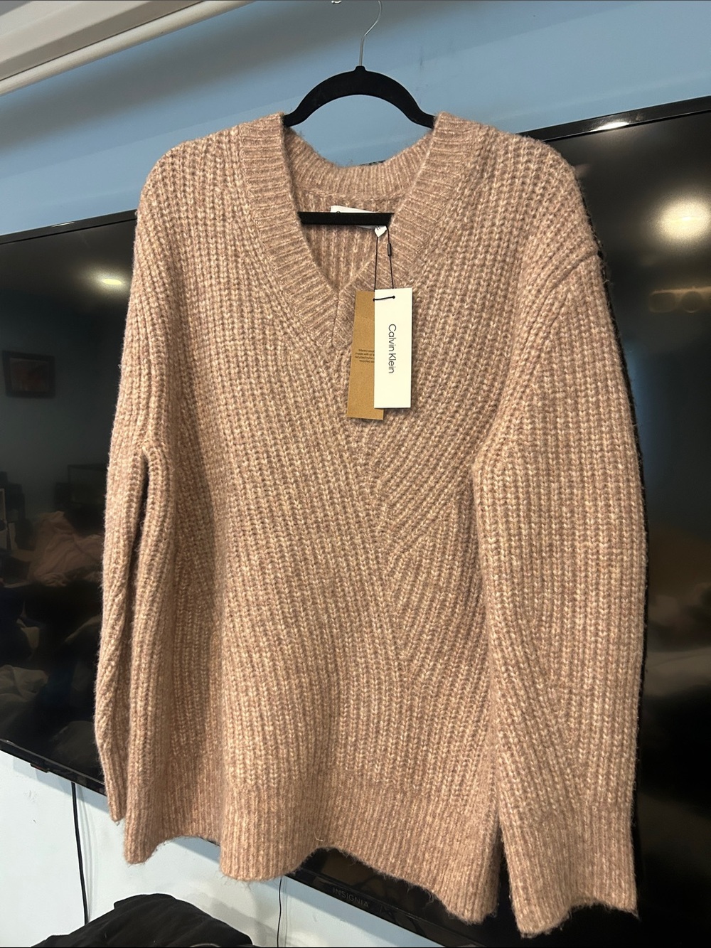 Calvin Klein Women's Ribbed V‑Neck Sweater in Dusty Rose